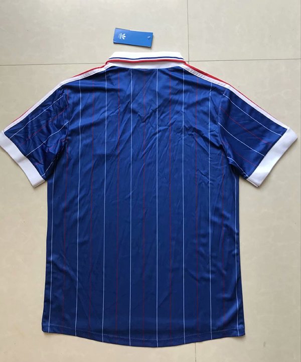1982 France Home image 1