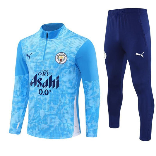 Tracksuit image 0