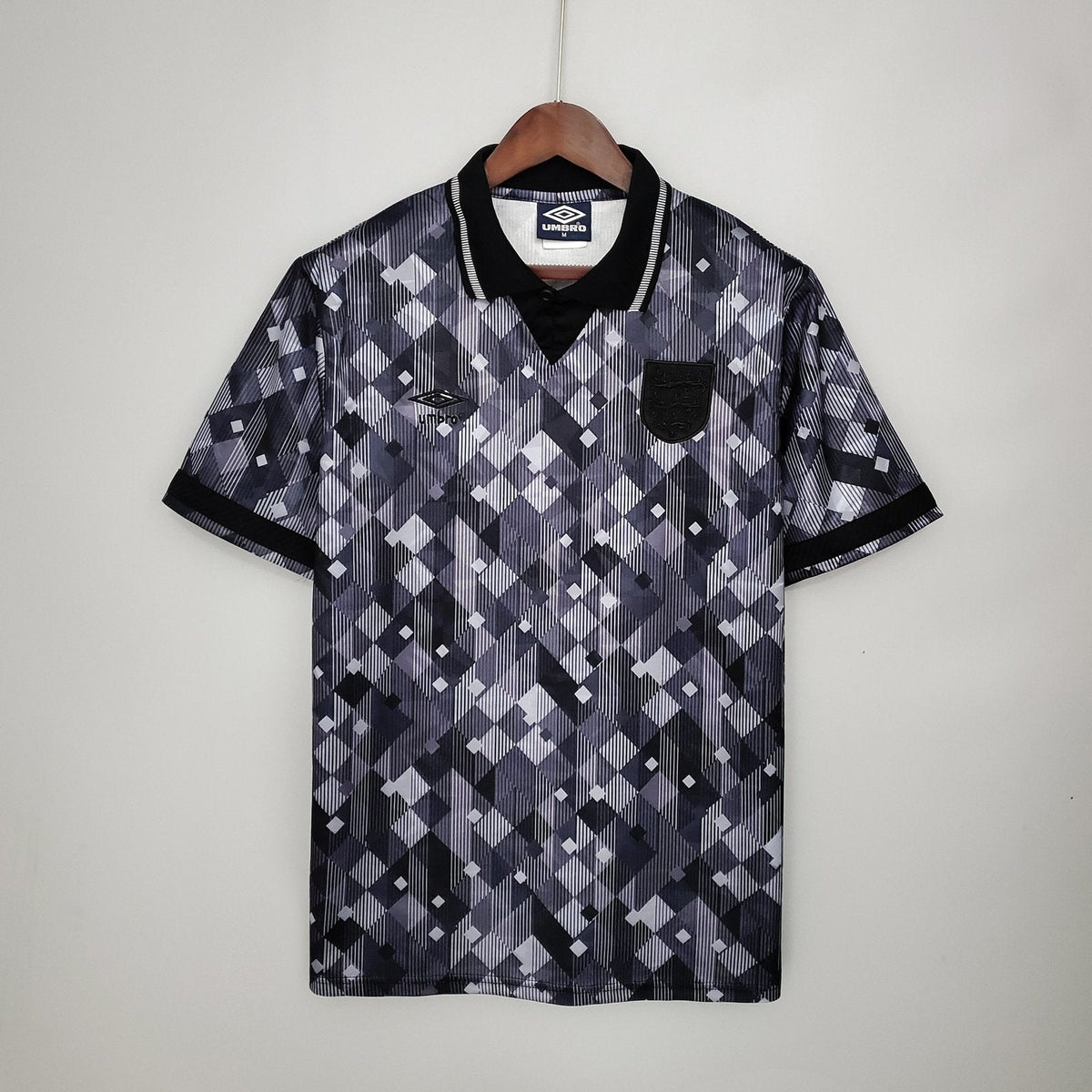 1990 England Black out shirt - L image