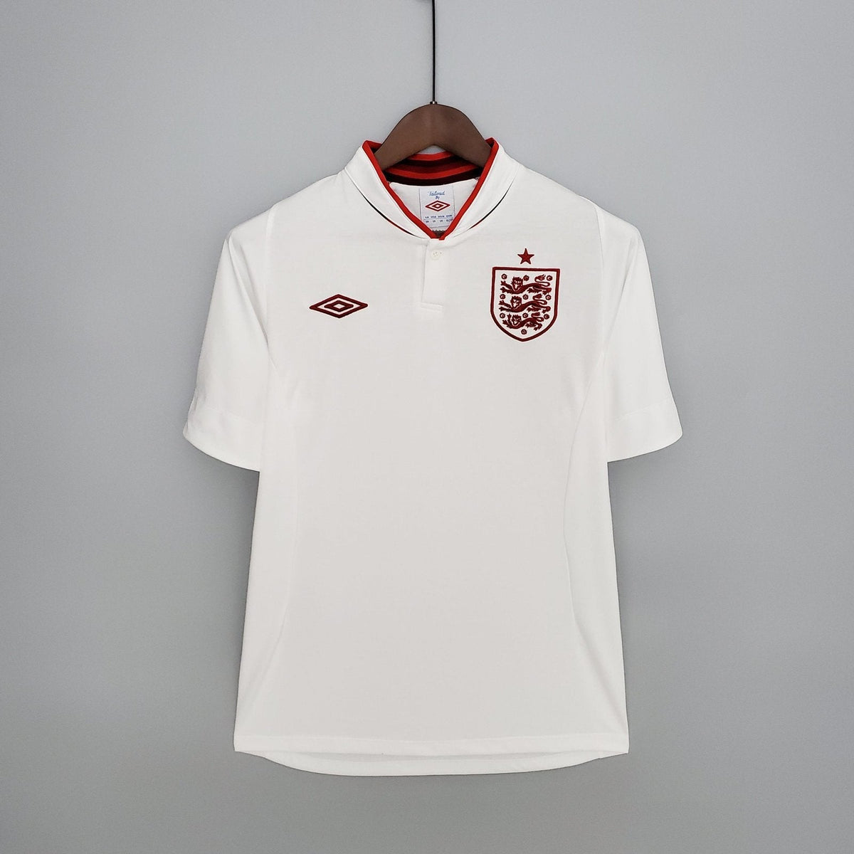 2012 England Home - L image
