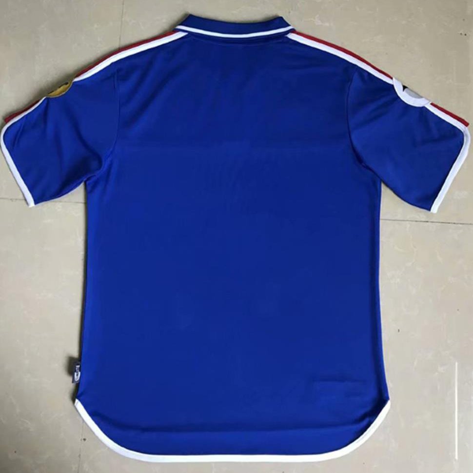 2000 France Home image 1