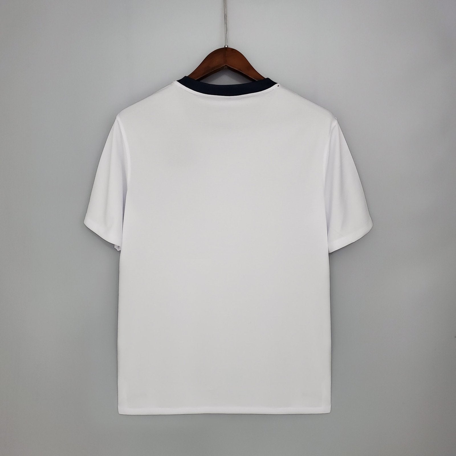 2013 England Home image 1