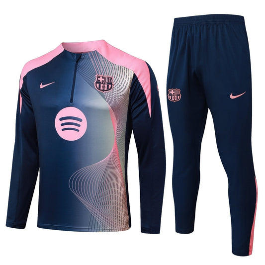 Tracksuit image 0