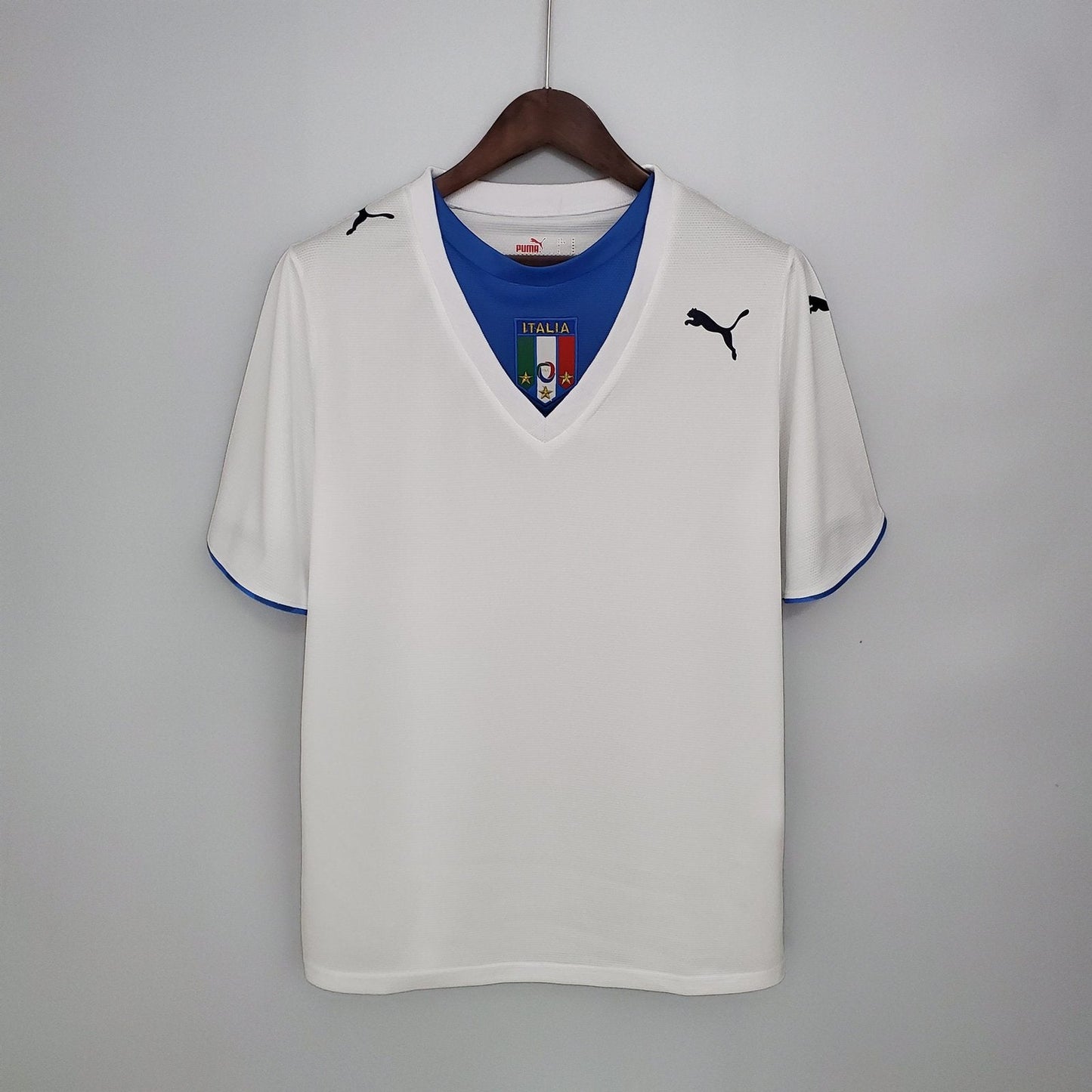 2006 Italy Away - S image