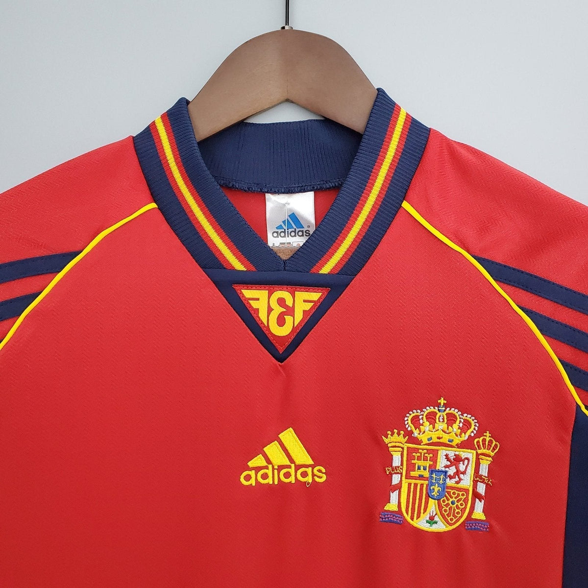 1998 Spain Home image 1