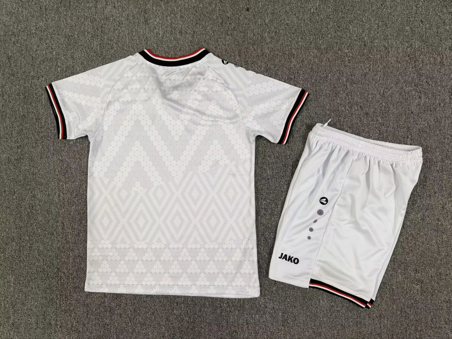 2026 Iraq Kit Kids