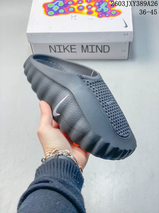 Nike Mind 001
