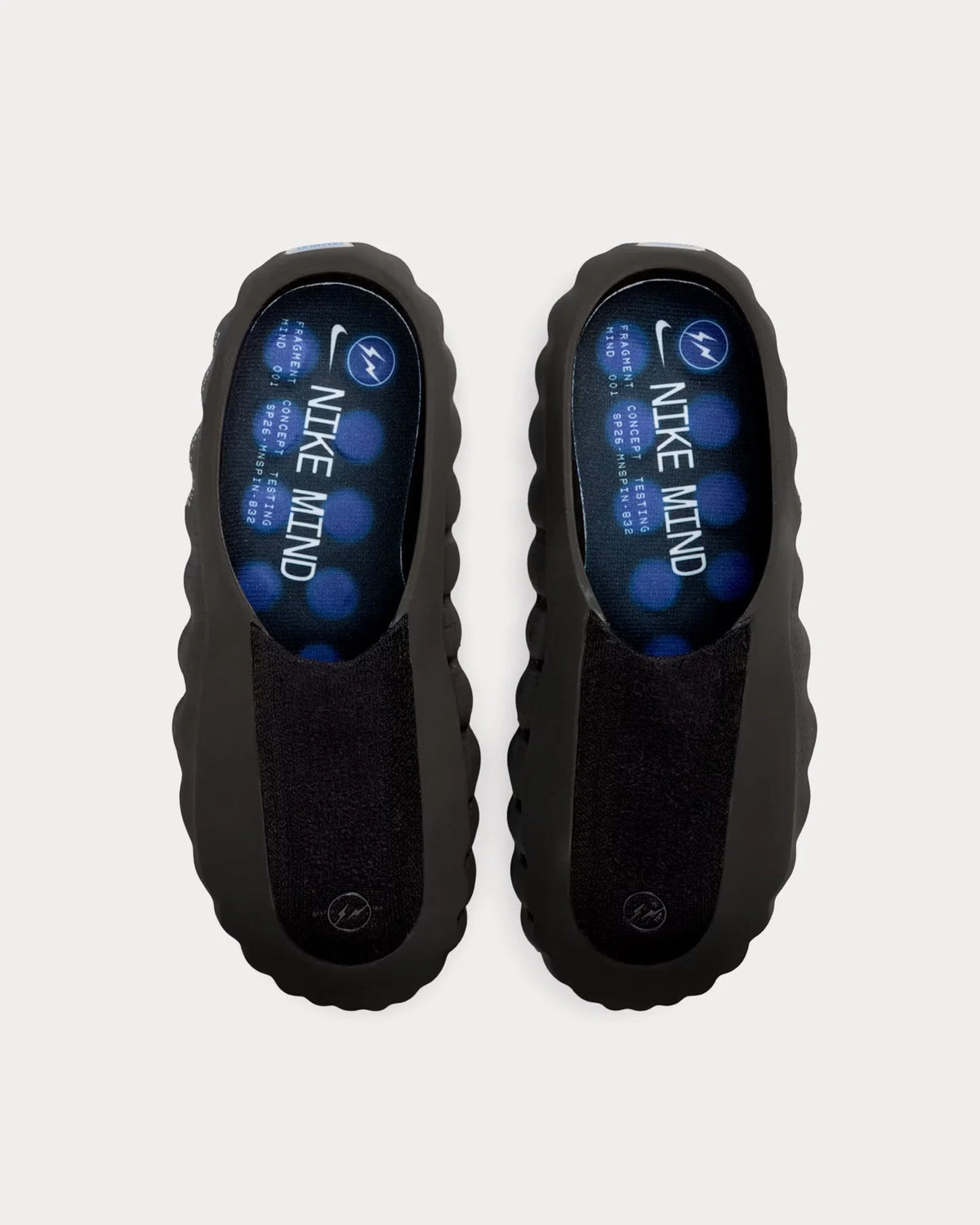 Nike Mind 001