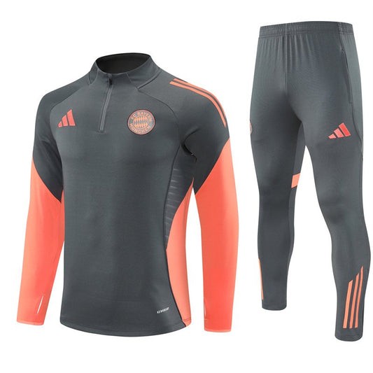 Tracksuit image 0