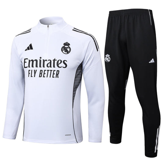 Tracksuit image 0